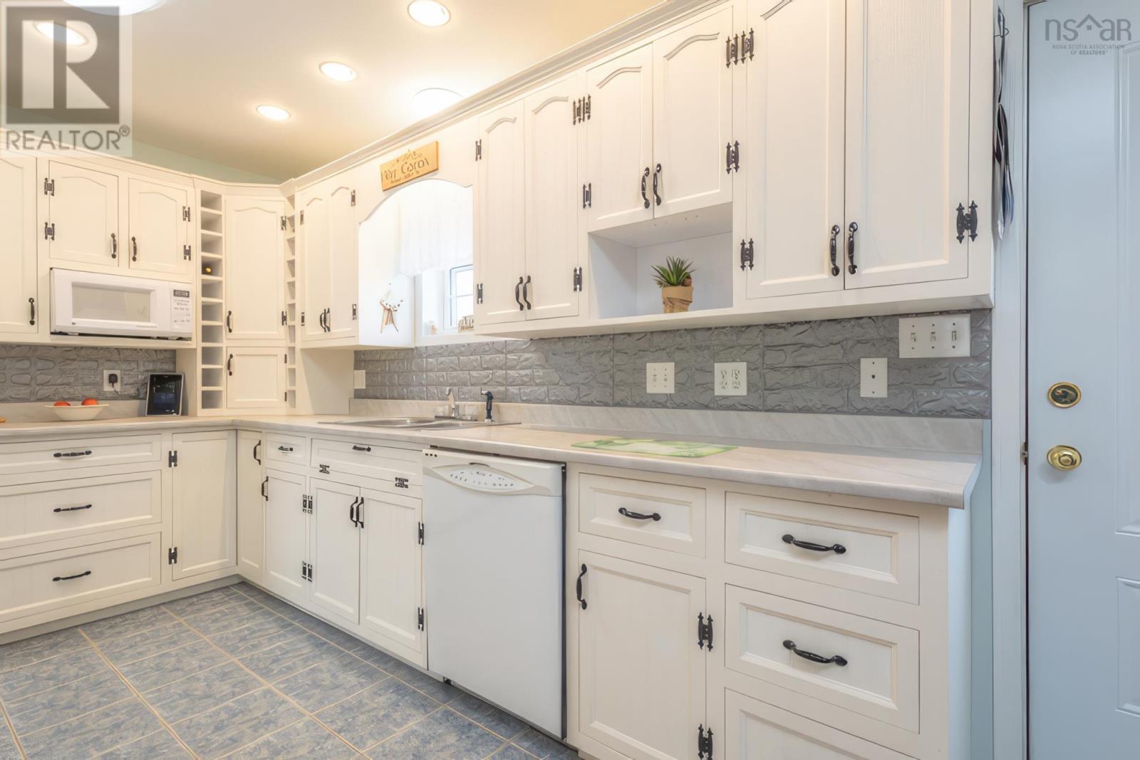 6451 Highway 3, Eel Brook, Nova Scotia  B0W 2X0 - Photo 6 - 202524645