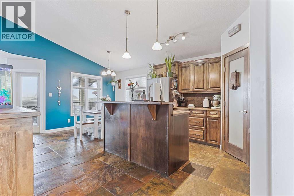 352 Tartan Circle W, Lethbridge, Alberta  T1J 0Z1 - Photo 2 - A2287753