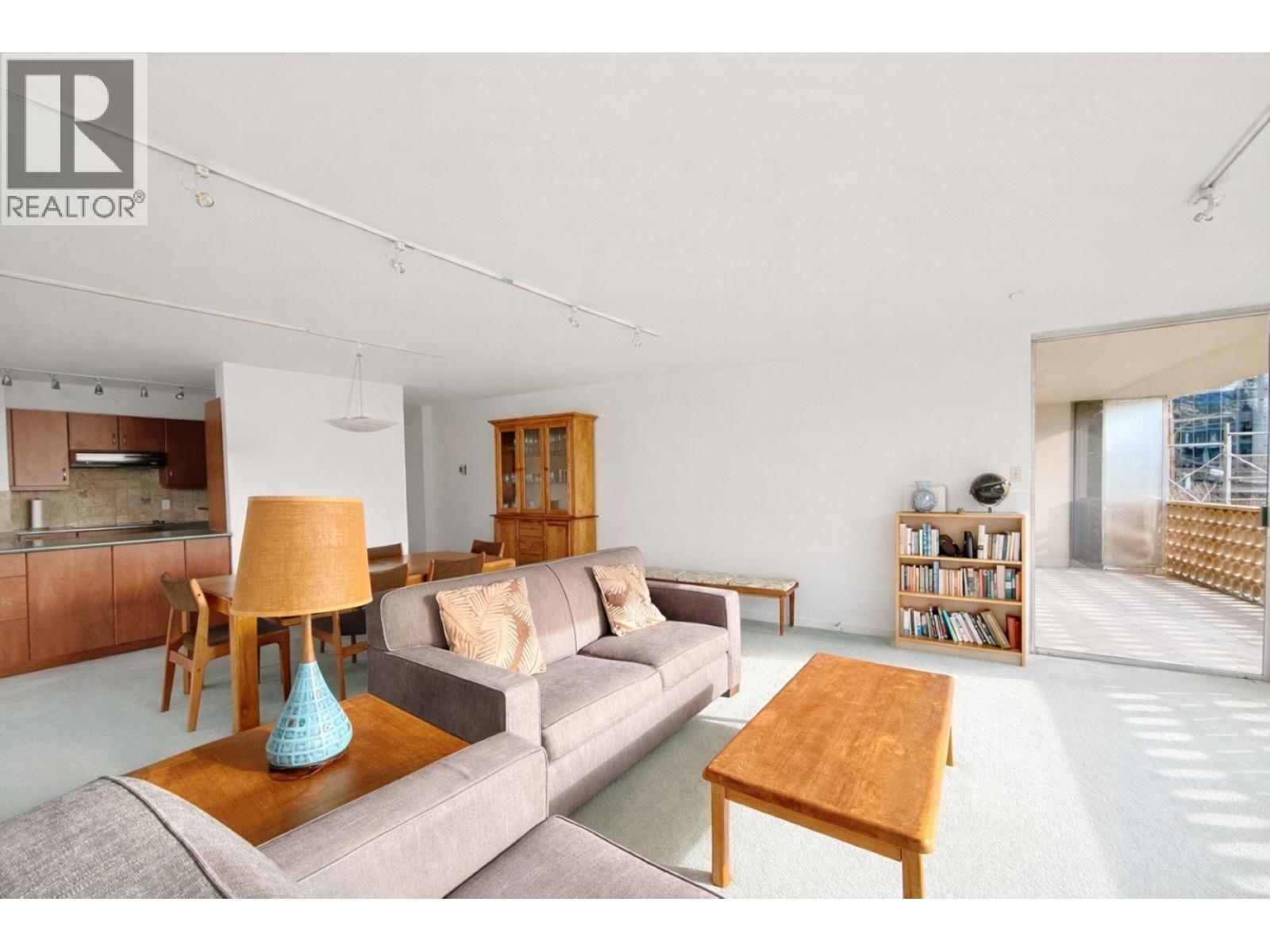 105 2135 Argyle Avenue, West Vancouver, British Columbia  V7V 1A5 - Photo 12 - R3088759