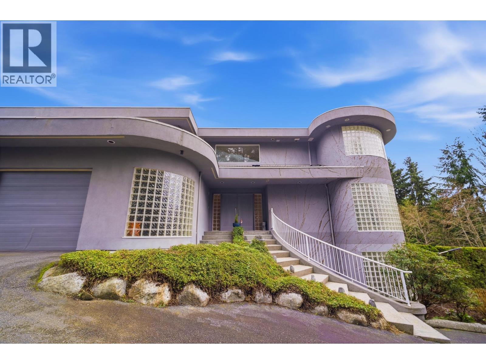 1075 THOMSON ROAD, Anmore, British Columbia