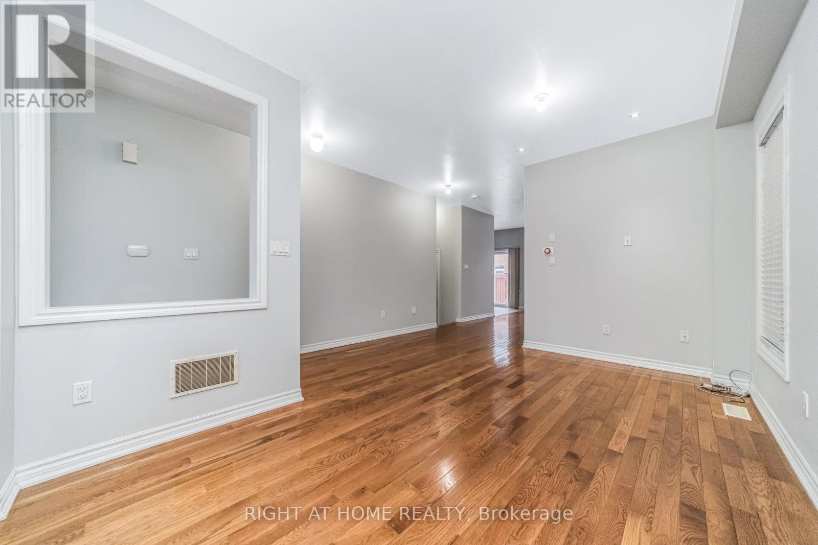 25 Mulgrave Street, Brampton, Ontario  L6P 3H5 - Photo 13 - W12806620