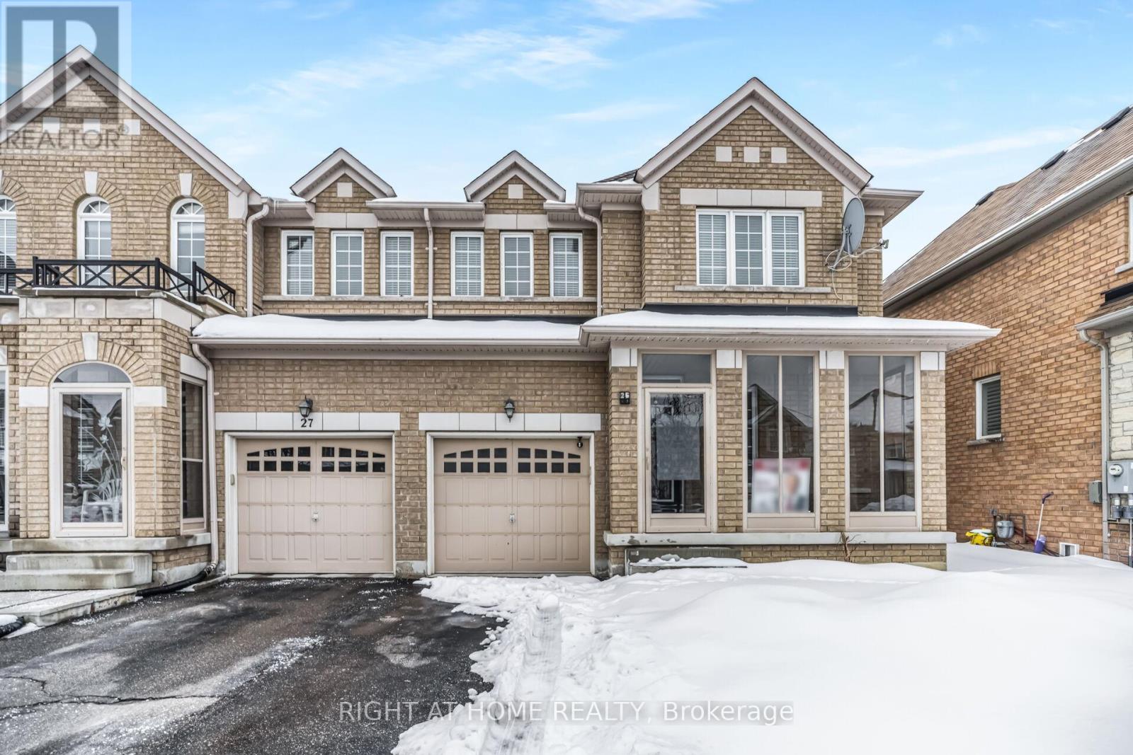 25 Mulgrave Street, Brampton, Ontario  L6P 3H5 - Photo 2 - W12806620