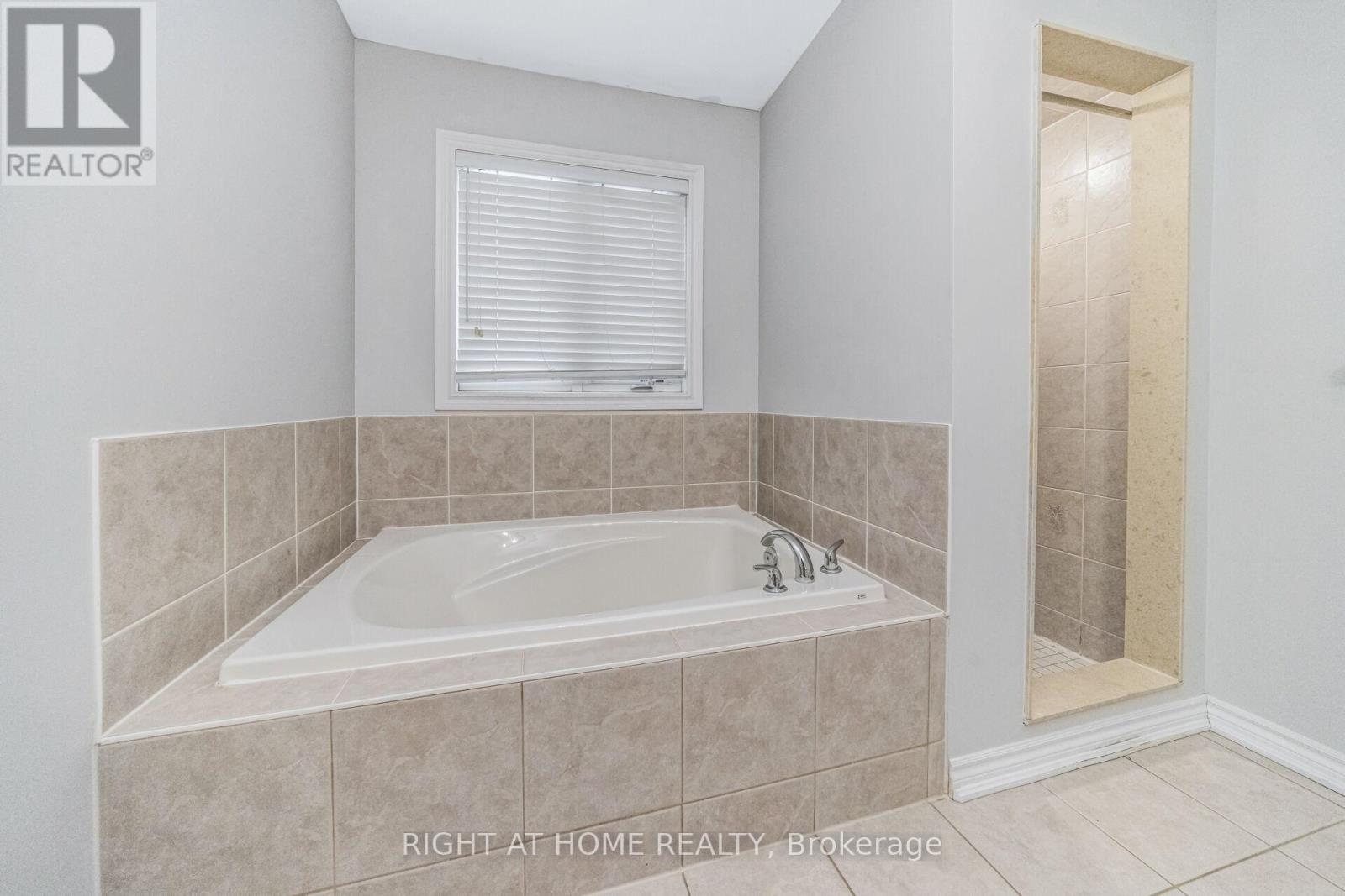 25 Mulgrave Street, Brampton, Ontario  L6P 3H5 - Photo 29 - W12806620