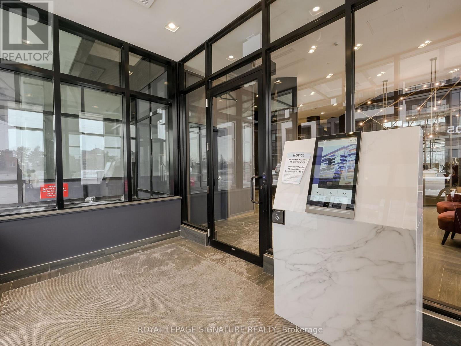 Lph22 - 395 Dundas Street W, Oakville, Ontario  L6M 5R8 - Photo 2 - W12806646