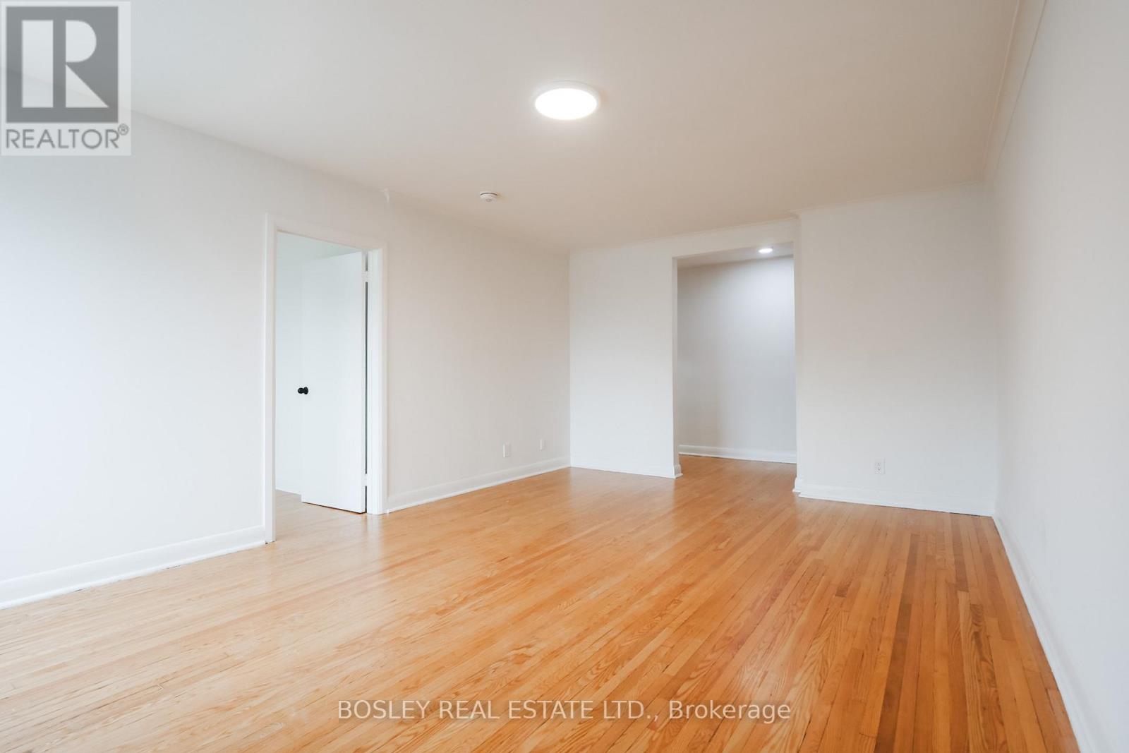 4 - 17 Calvington Drive, Toronto, Ontario  M3M 2L7 - Photo 2 - W12806668