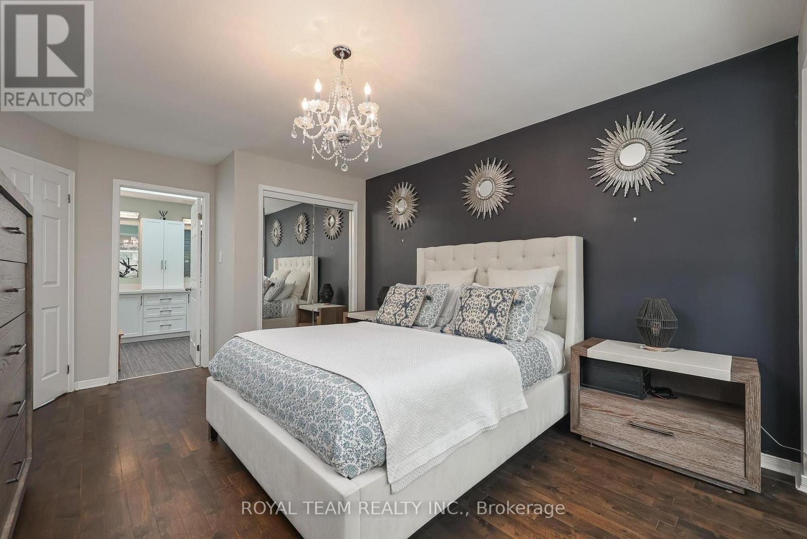 91 South Kingsway Way, Toronto, Ontario  M6S 3T4 - Photo 25 - W12806670