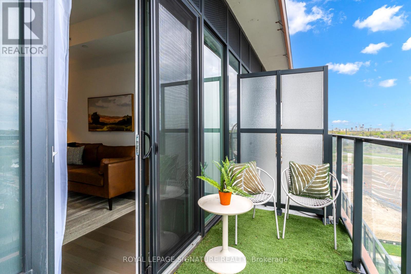 1214 - 30 Shore Breeze Drive, Toronto, Ontario  M8V 0J1 - Photo 11 - W12806678