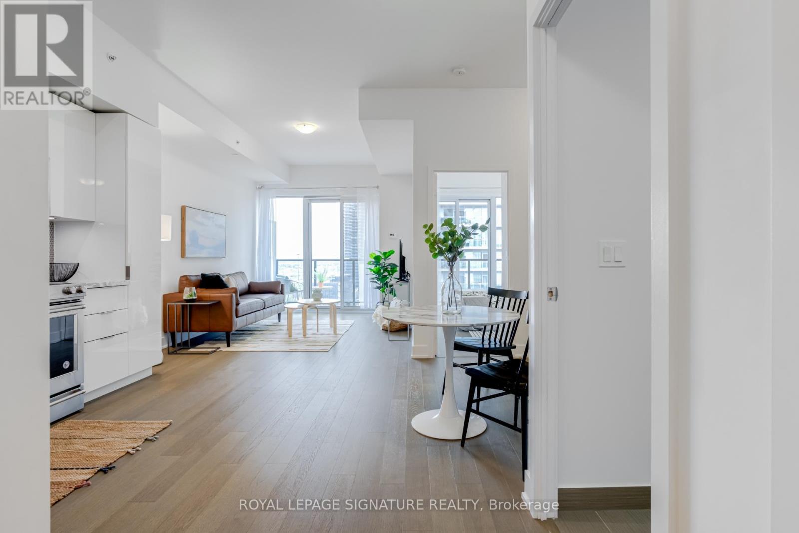 1214 - 30 Shore Breeze Drive, Toronto, Ontario  M8V 0J1 - Photo 2 - W12806678