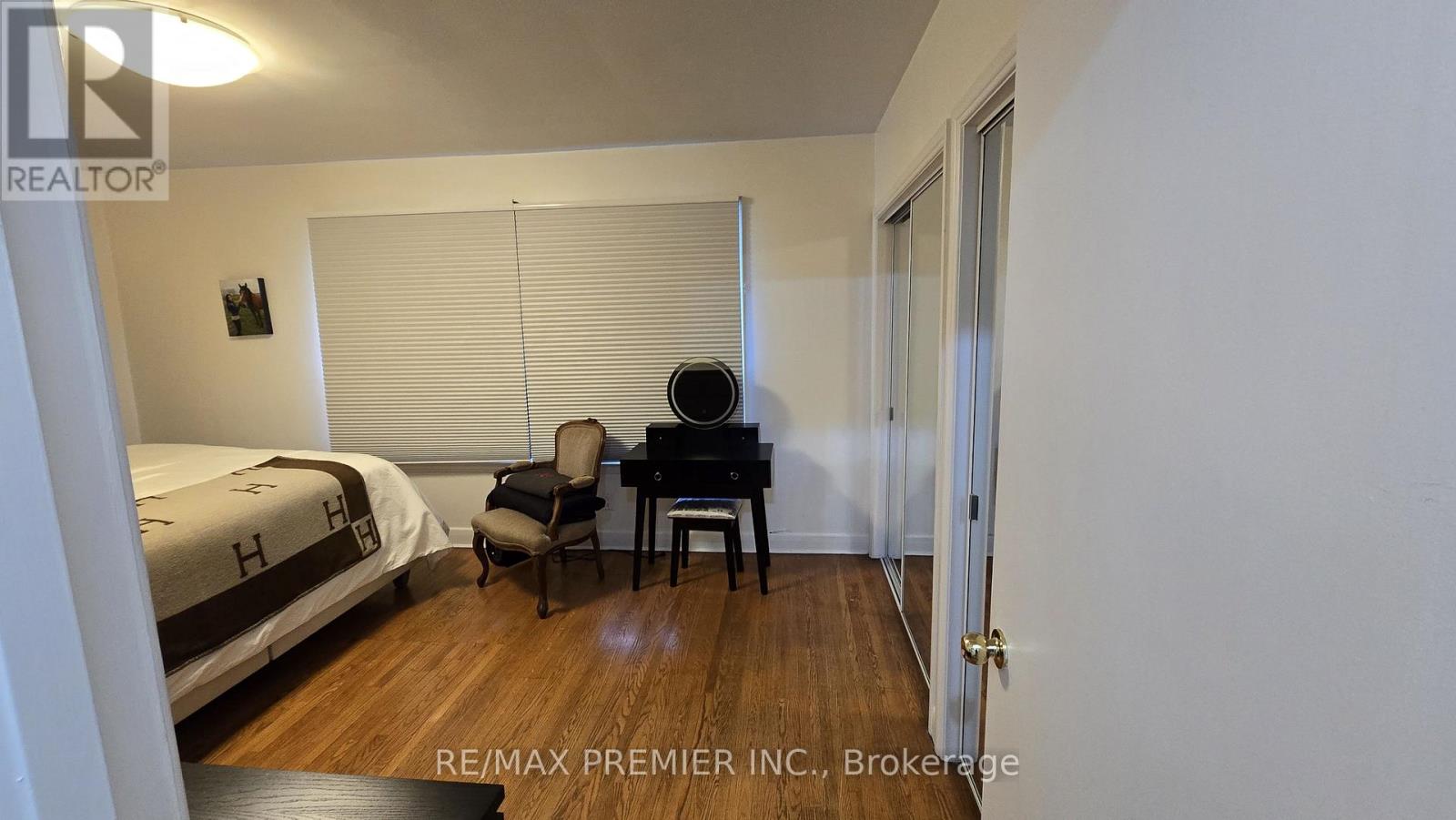 11 Northolt Court, Toronto, Ontario  M9A 3B1 - Photo 19 - W12806750