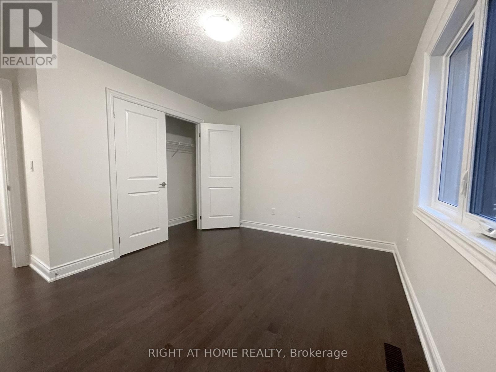 38 Gladmary Drive, Brampton (Bram West), Ontario  L6Y 6K9 - Photo 12 - W12806762