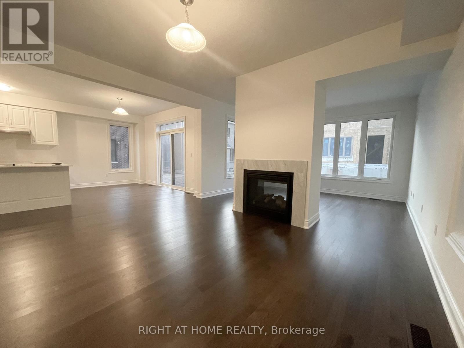 38 Gladmary Drive, Brampton (Bram West), Ontario  L6Y 6K9 - Photo 9 - W12806762