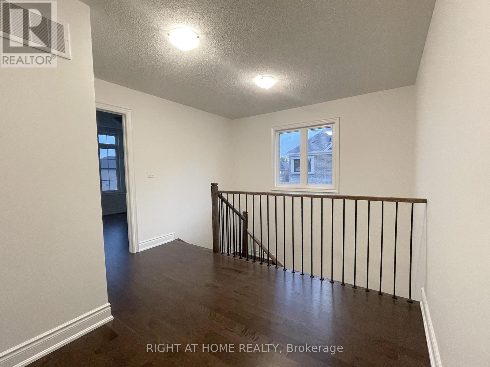 38 Gladmary Drive, Brampton (Bram West), Ontario  L6Y 6K9 - Photo 10 - W12806776