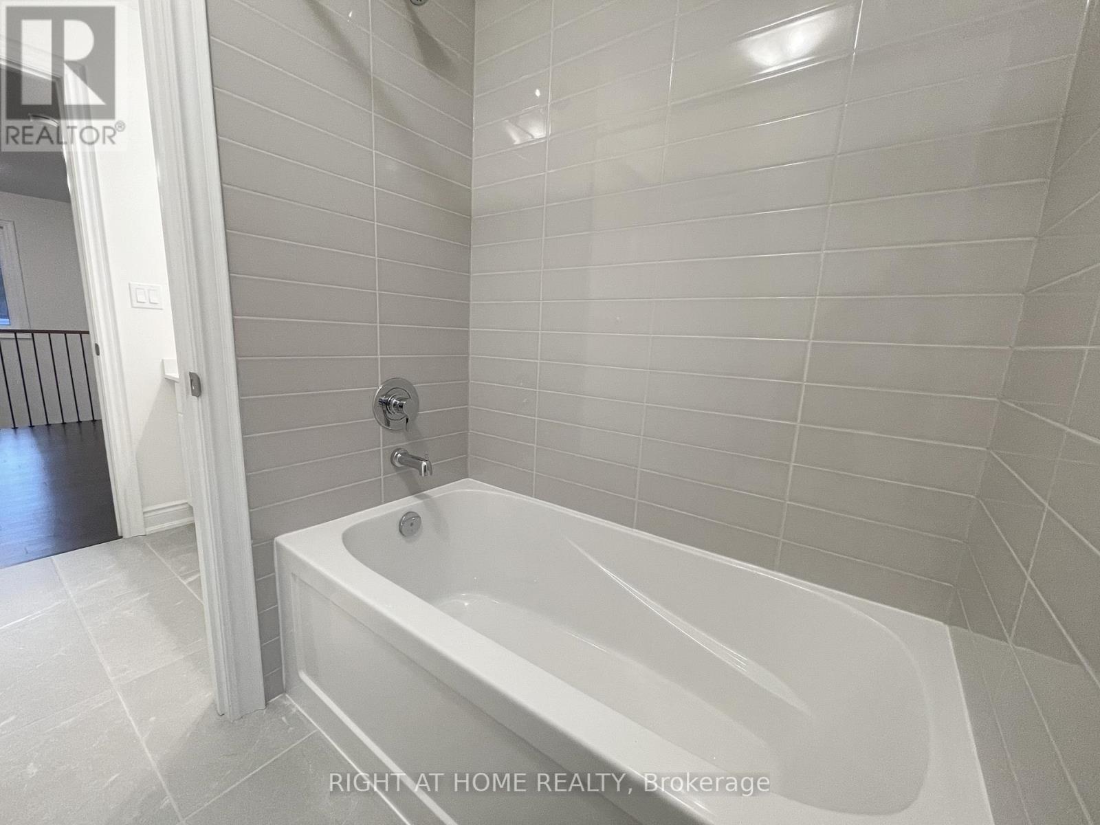 38 Gladmary Drive, Brampton (Bram West), Ontario  L6Y 6K9 - Photo 15 - W12806776