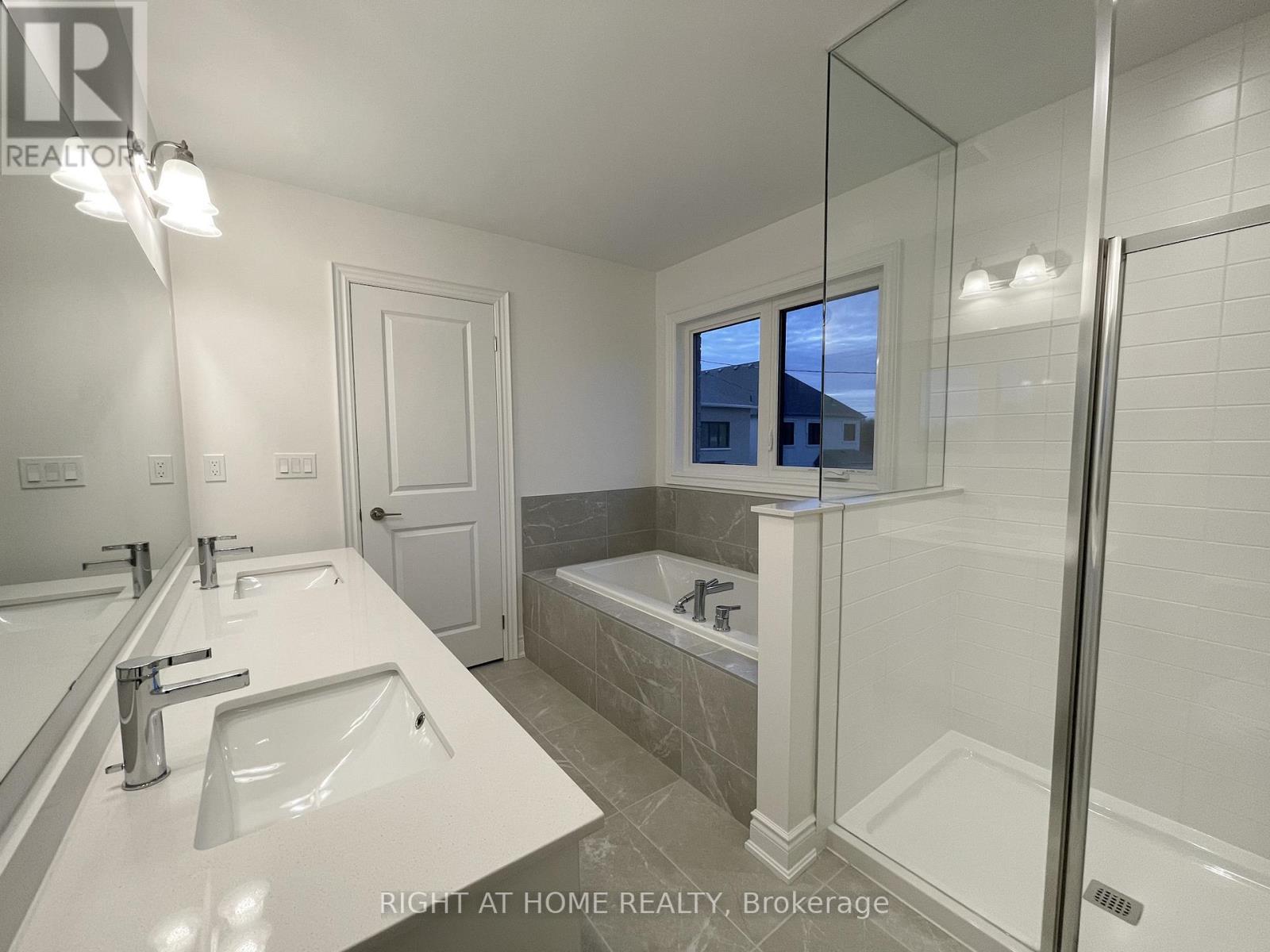 38 Gladmary Drive, Brampton (Bram West), Ontario  L6Y 6K9 - Photo 18 - W12806776