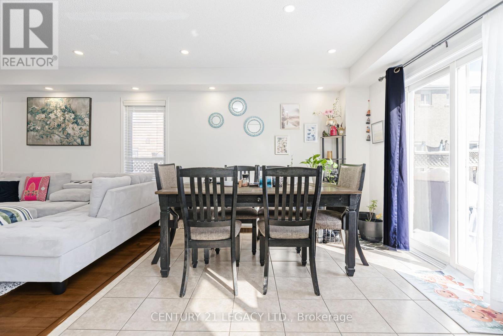 129 Sugarhill Drive, Brampton, Ontario  L7A 3X4 - Photo 13 - W12806788