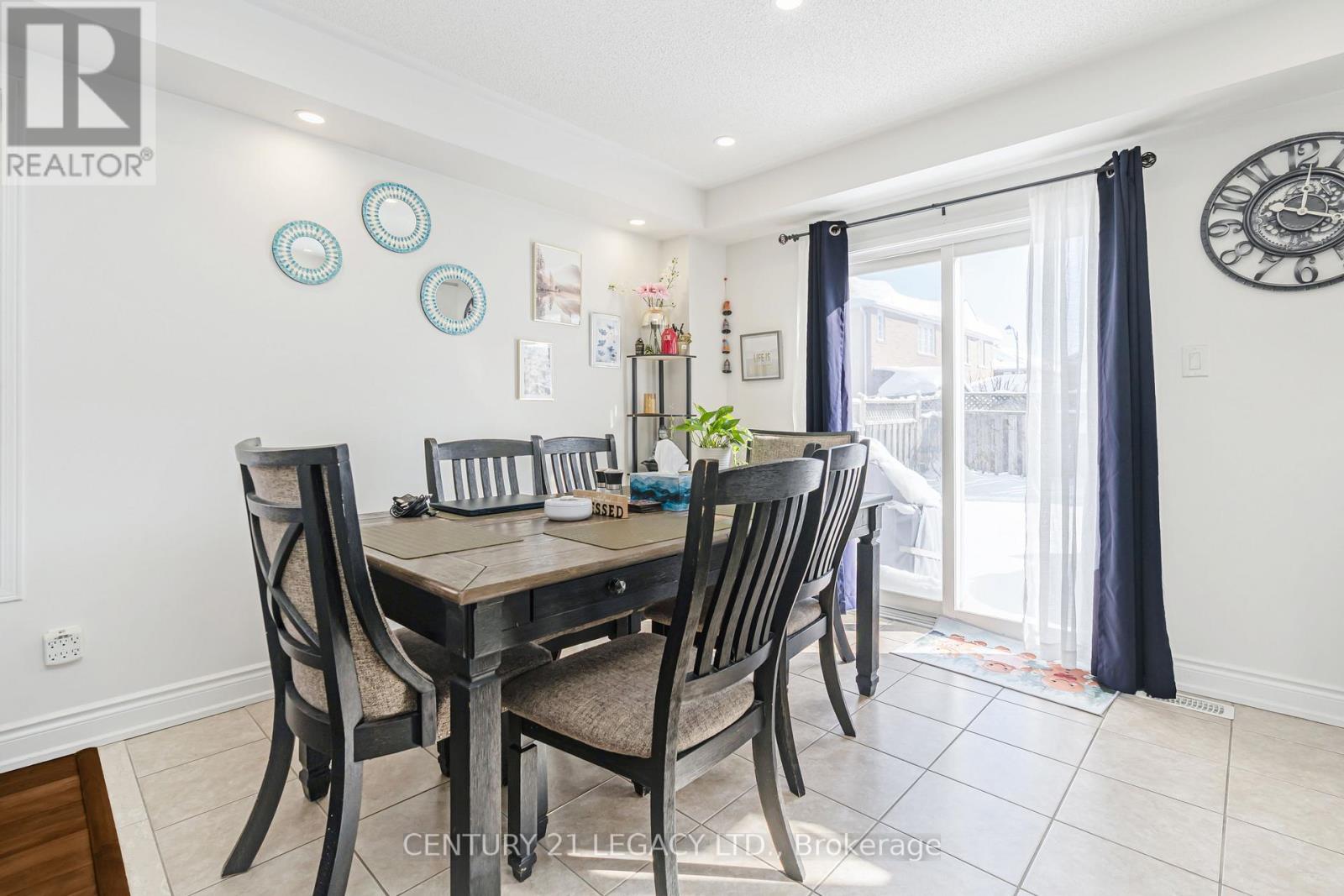 129 Sugarhill Drive, Brampton, Ontario  L7A 3X4 - Photo 14 - W12806788