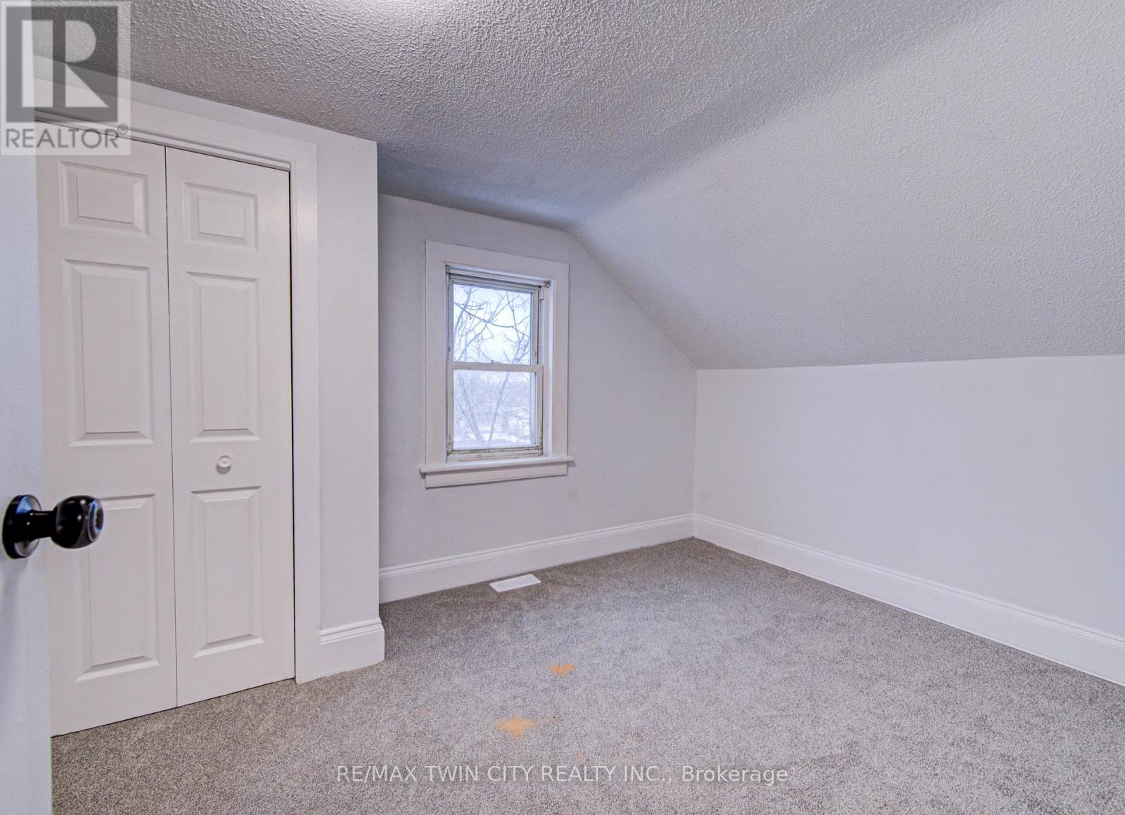 186 Wellington Street, Cambridge, Ontario  N1R 3Z3 - Photo 10 - X12806600