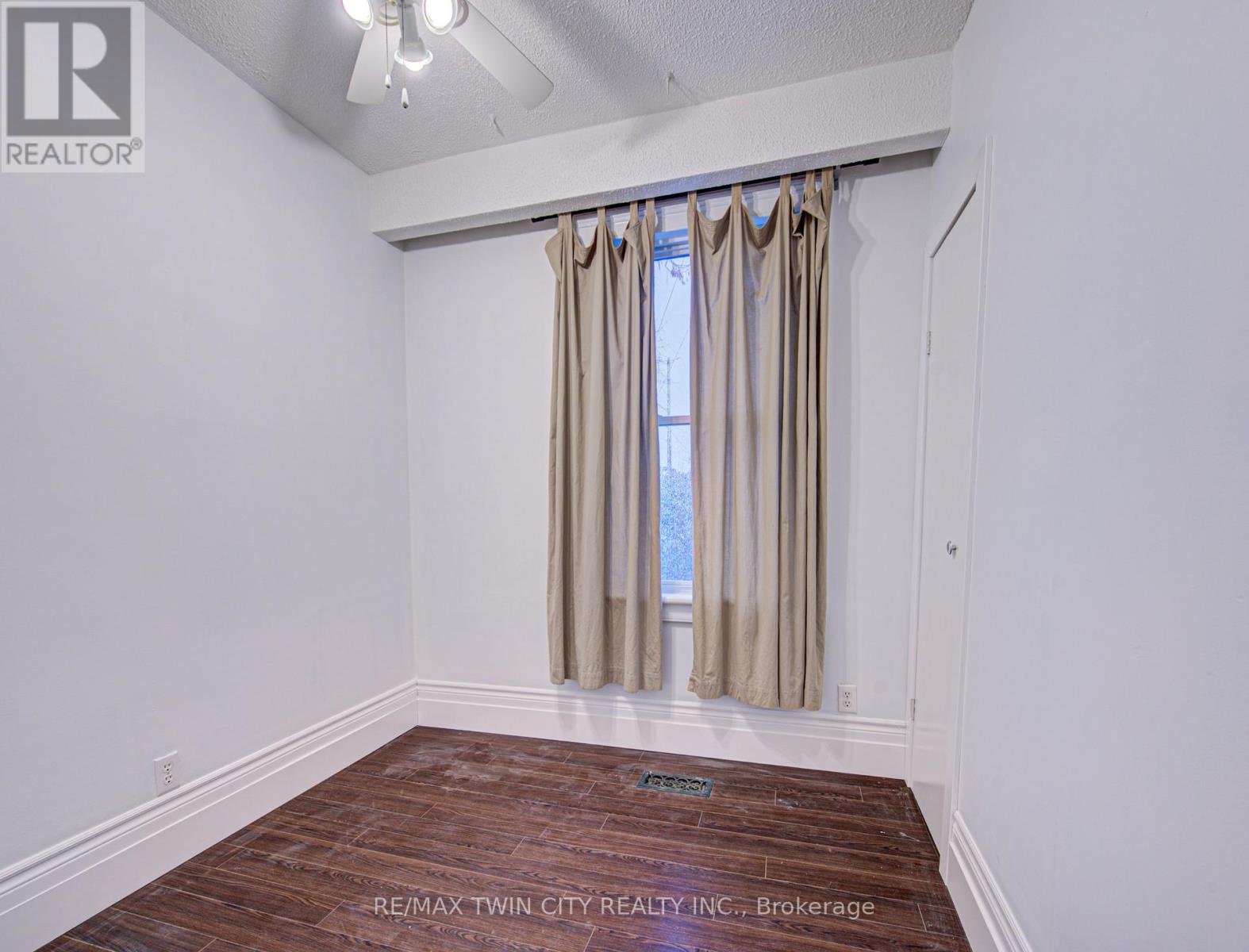 186 Wellington Street, Cambridge, Ontario  N1R 3Z3 - Photo 35 - X12806600