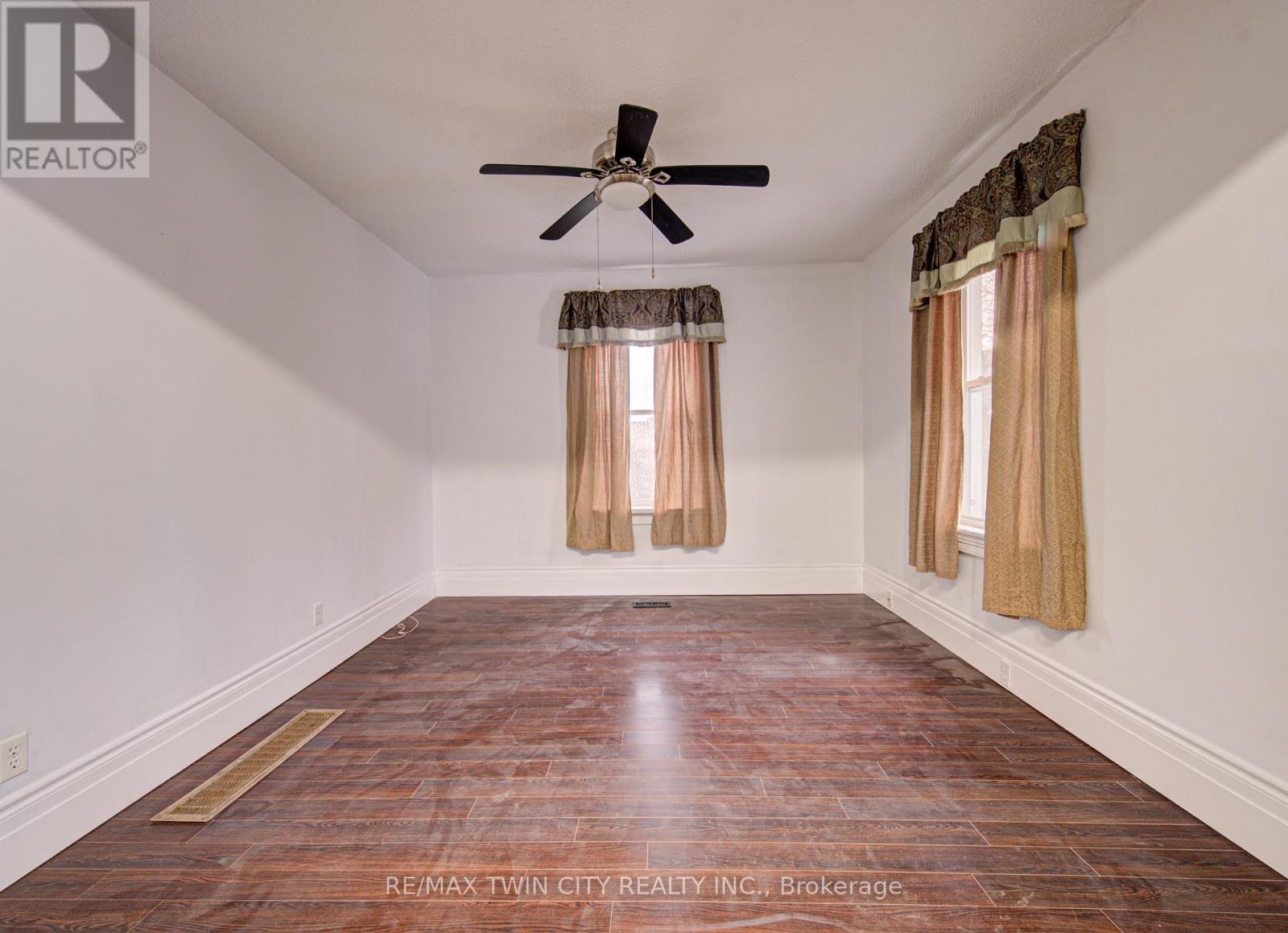 186 Wellington Street, Cambridge, Ontario  N1R 3Z3 - Photo 37 - X12806600