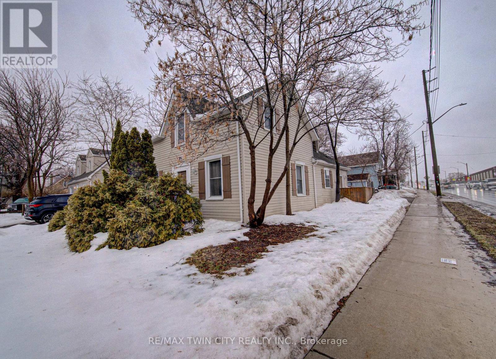 186 Wellington Street, Cambridge, Ontario  N1R 3Z3 - Photo 42 - X12806600