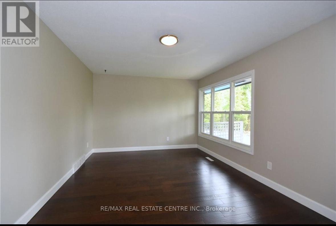 Upper - 33 Westway Place, Hamilton, Ontario  L9C 2E9 - Photo 10 - X12806612