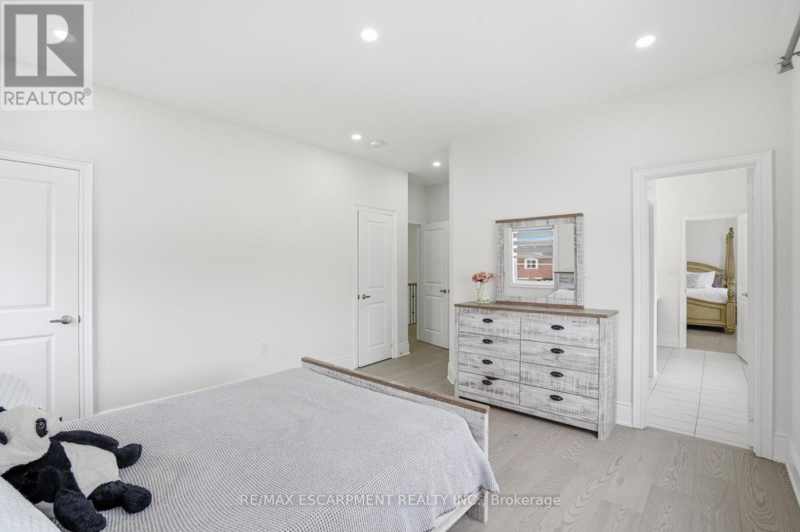 195 Granite Ridge Trail, Hamilton, Ontario  L8B 1Z1 - Photo 29 - X12806622