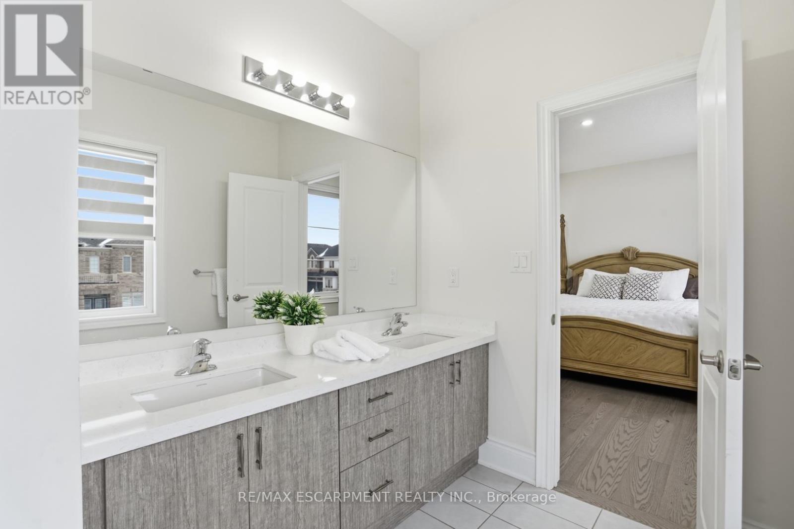 195 Granite Ridge Trail, Hamilton, Ontario  L8B 1Z1 - Photo 30 - X12806622