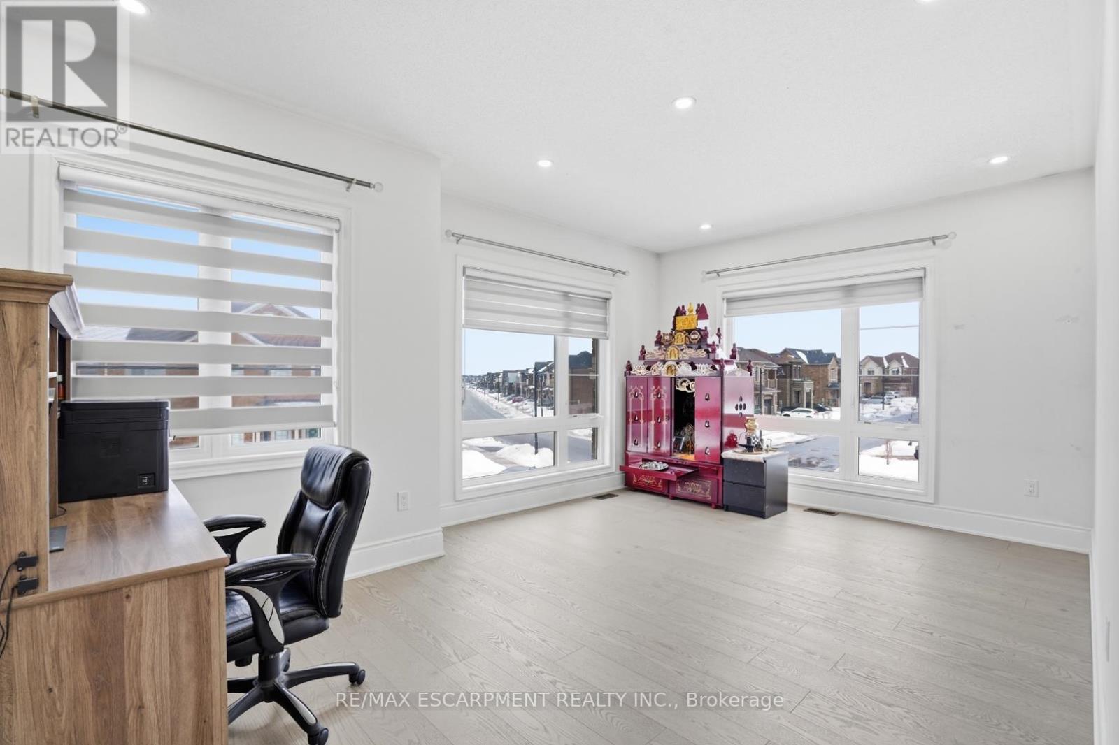 195 Granite Ridge Trail, Hamilton, Ontario  L8B 1Z1 - Photo 38 - X12806622