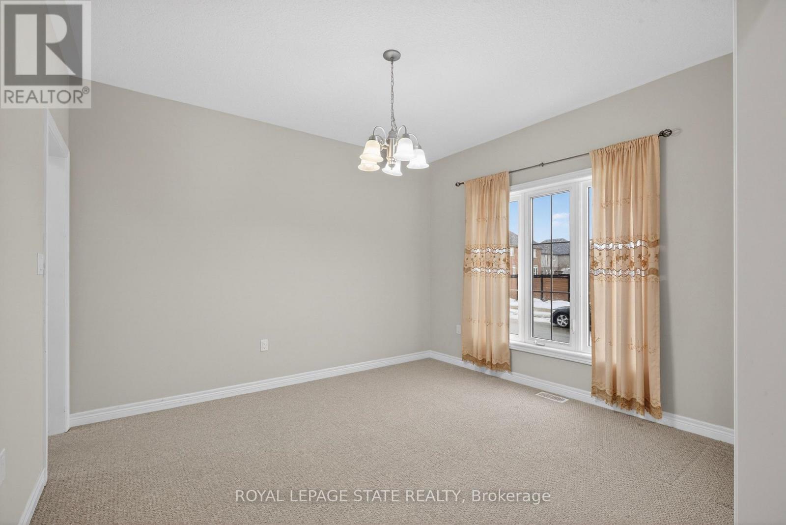 79 Dolomiti Court, Hamilton, Ontario  L0R 1P0 - Photo 6 - X12806632