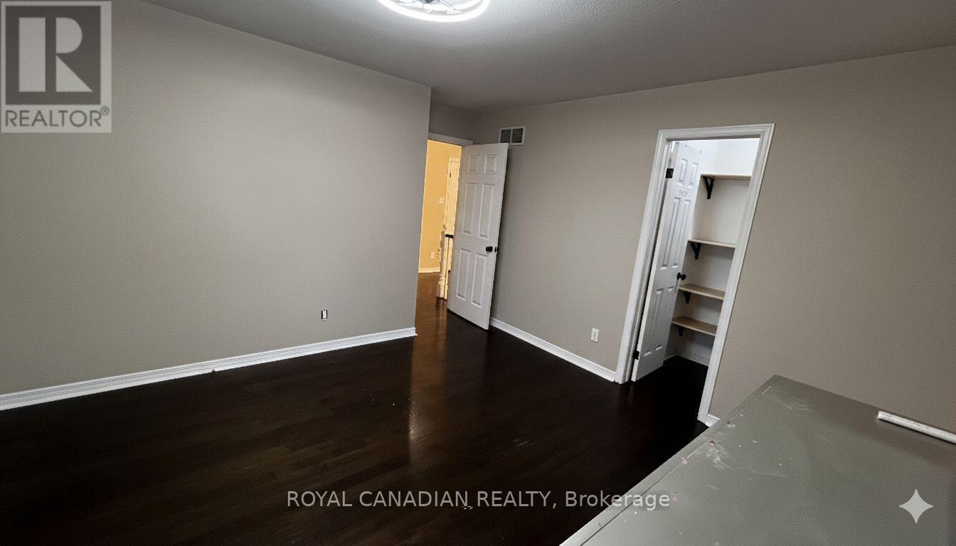 Upper - 501 Topper Woods Crescent, Kitchener, Ontario  N2P 2Y4 - Photo 20 - X12806650