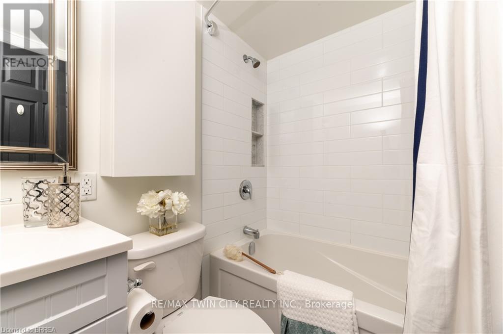 502 - 200 Charlton Avenue E, Hamilton, Ontario  L8N 1Z1 - Photo 17 - X12806722