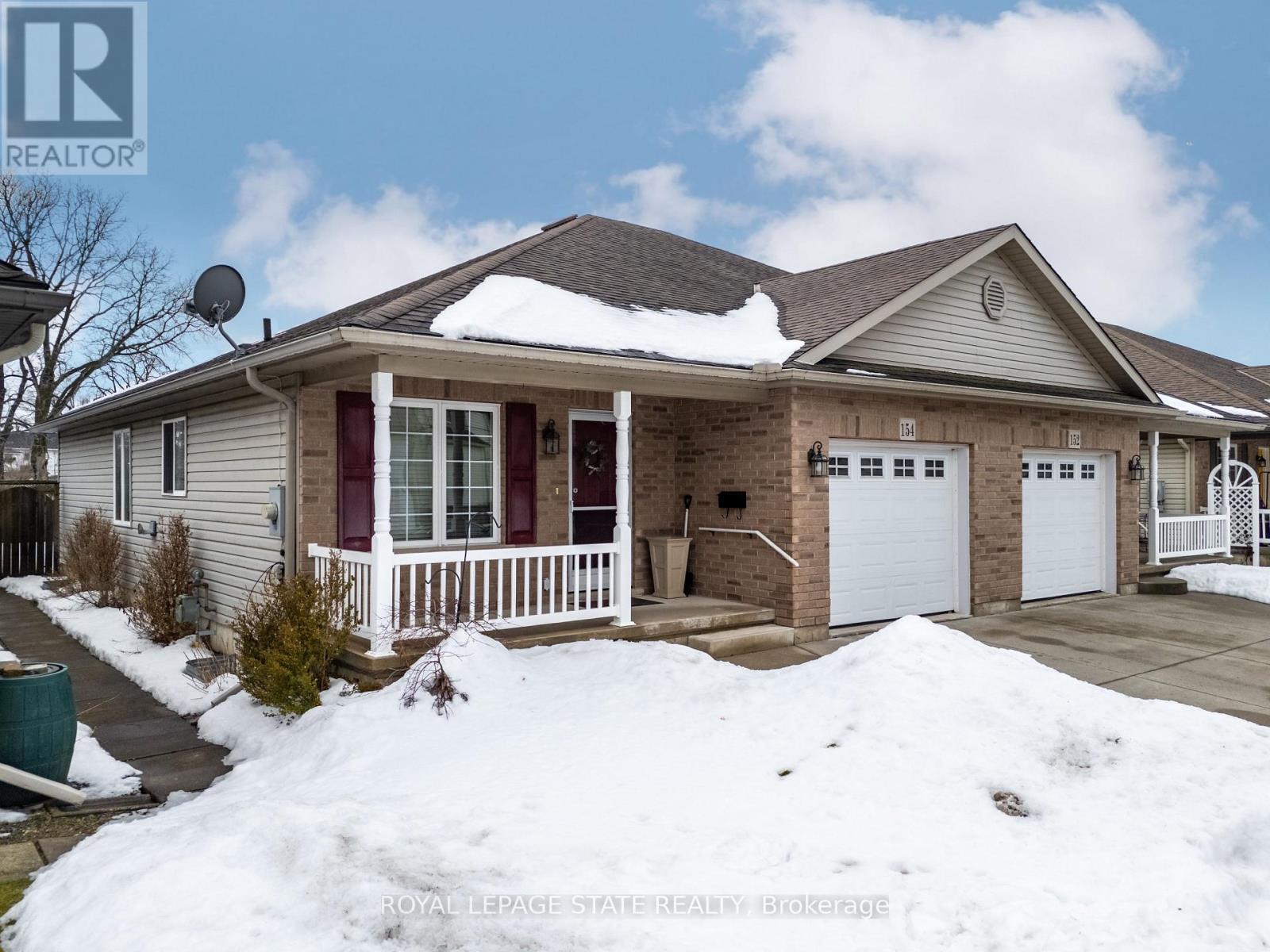 154 Forest Street E, Haldimand, Ontario  N1A 1C1 - Photo 3 - X12806782