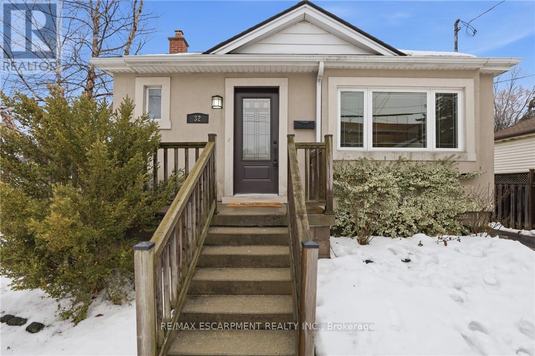 32 Audrey Street, Hamilton, Ontario  L8V 1G4 - Photo 3 - X12806784