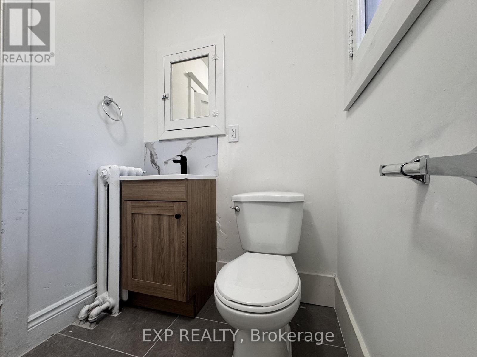 Unit-6 - 321 Hunter Street, Hamilton, Ontario  L8N 1N7 - Photo 4 - X12806792