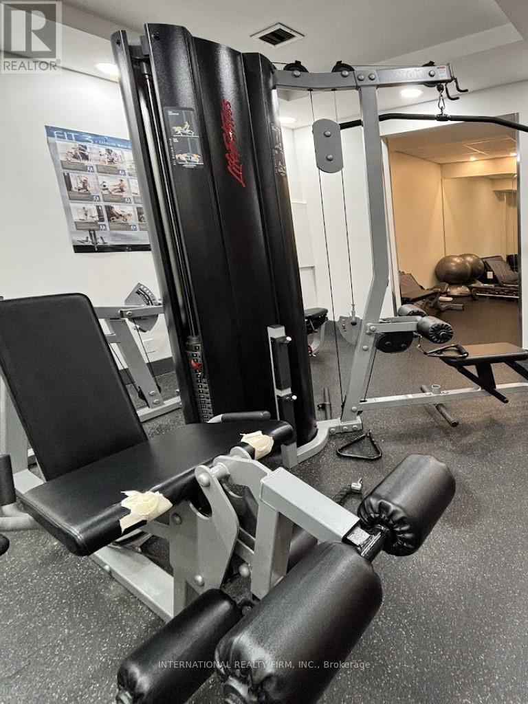 502 - 115 Hillcrest Avenue, Mississauga, Ontario  L5B 3Y9 - Photo 14 - W12804096