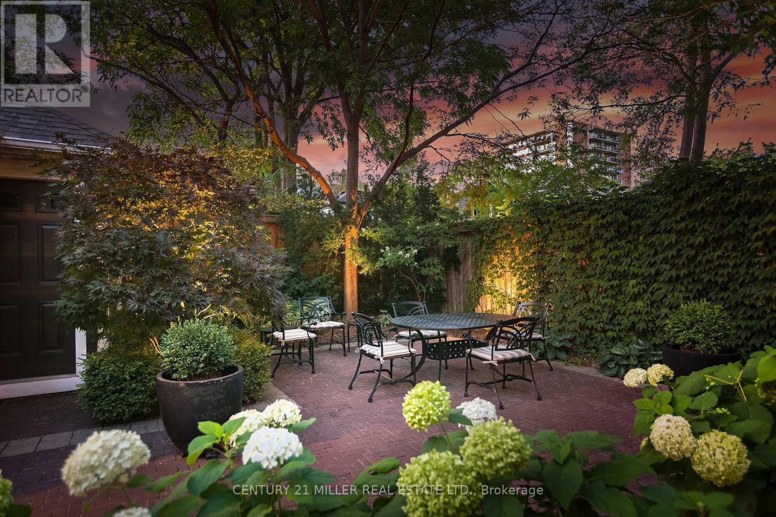 45 Head Street, Oakville, Ontario  L6K 1L4 - Photo 36 - W12806280