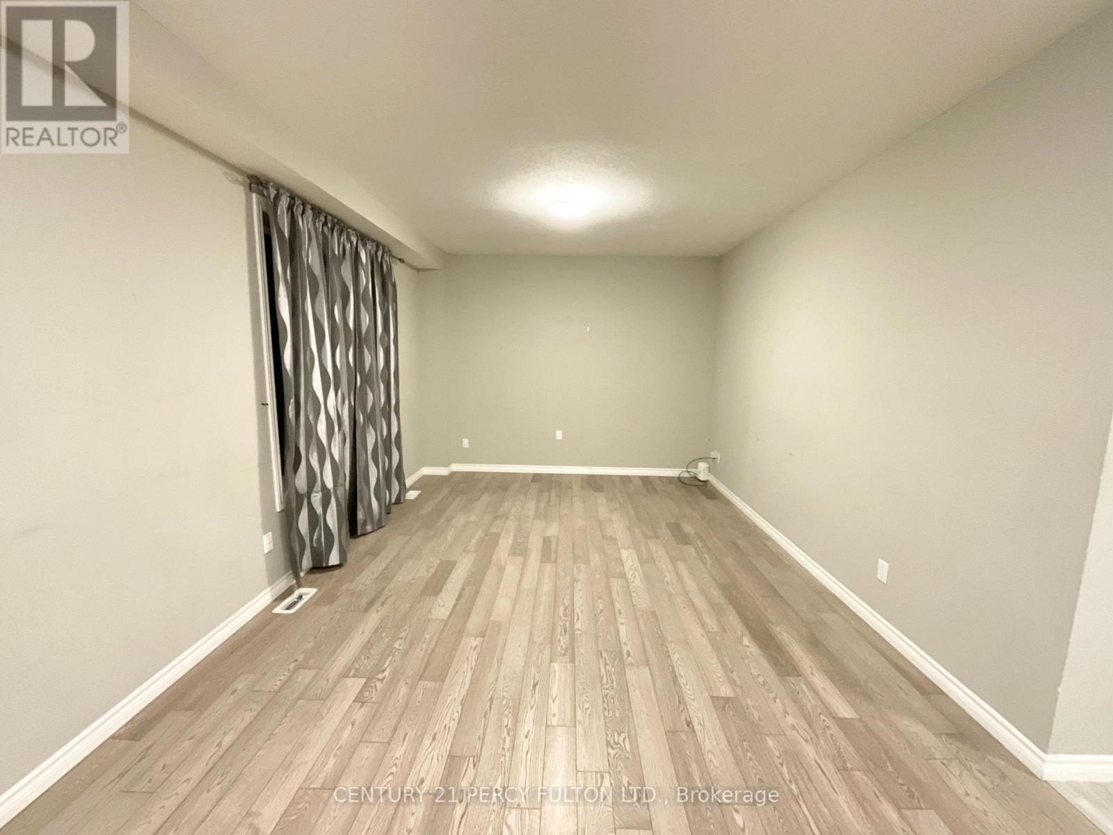 18 Hartfield Street, Ingersoll, Ontario  N5C 0C4 - Photo 3 - X12696842