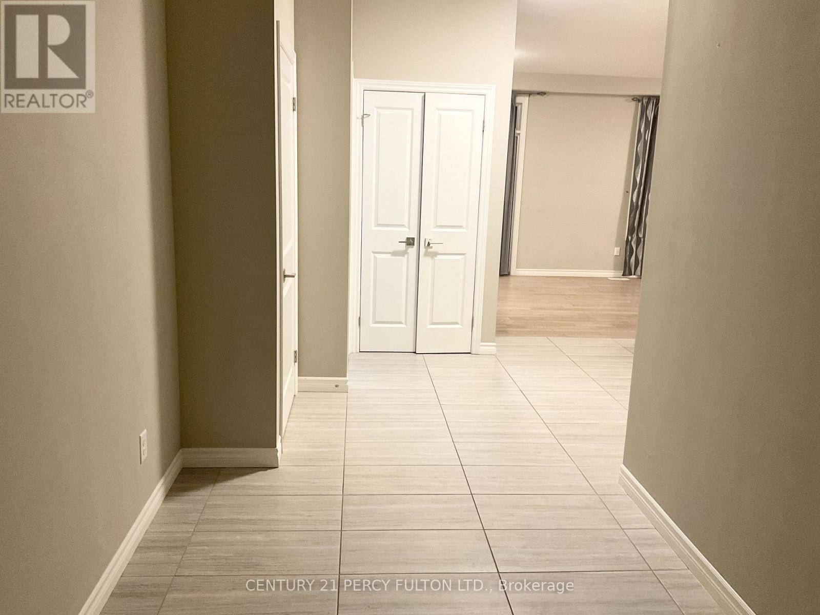 18 Hartfield Street, Ingersoll, Ontario  N5C 0C4 - Photo 6 - X12696842