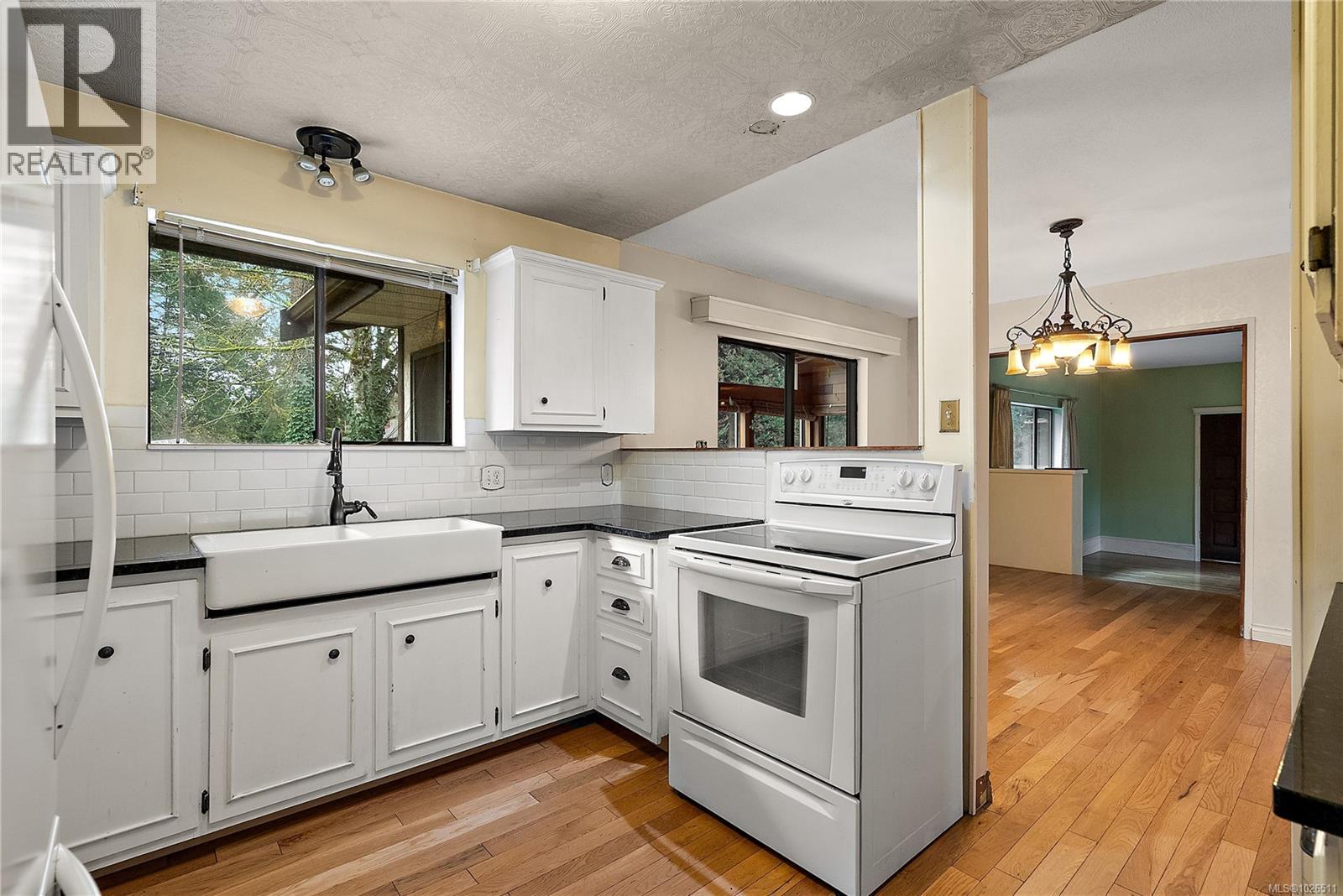 4536 Hughes Rd, Saanich, British Columbia  V9E 2B8 - Photo 8 - 1026511