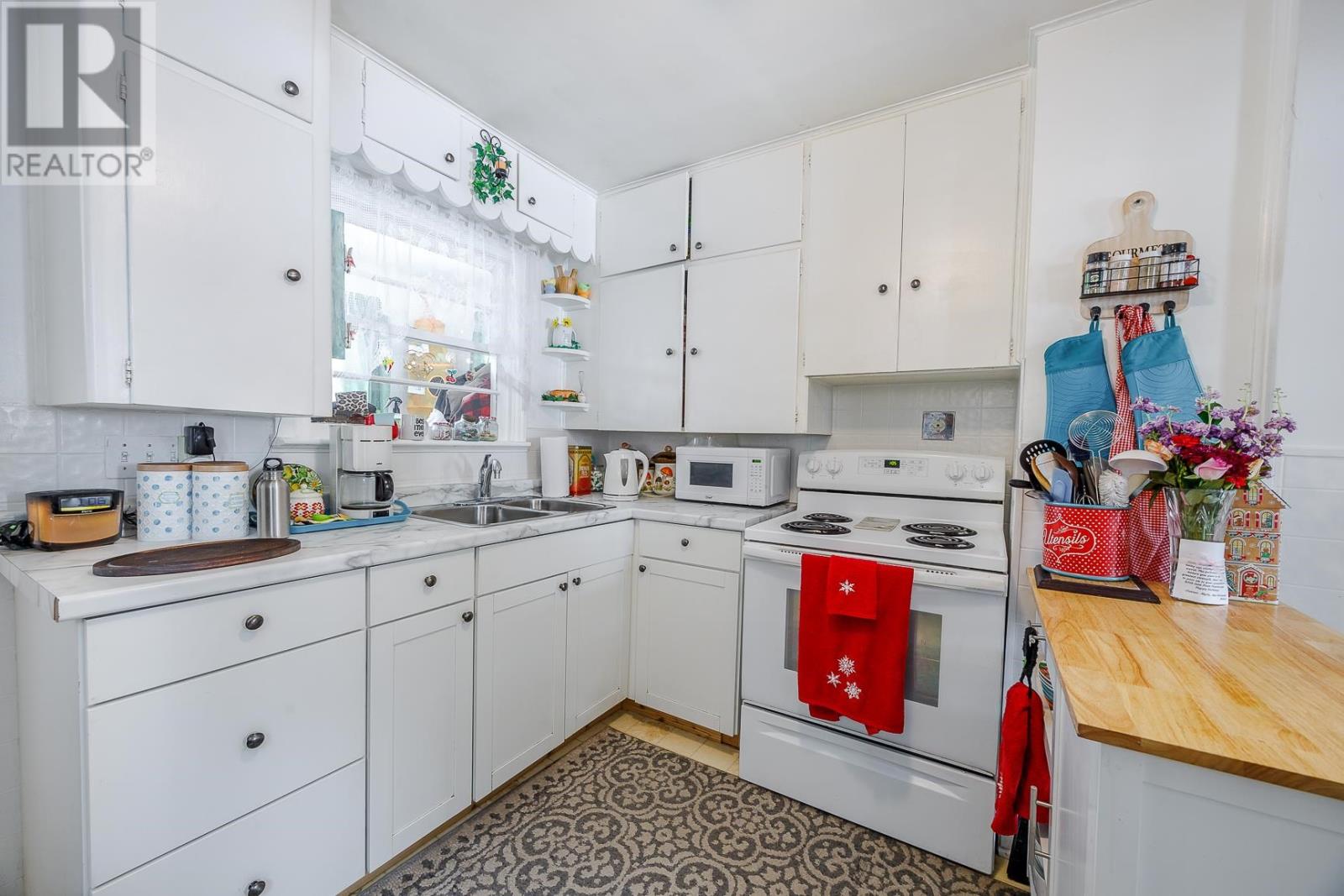 183 Henrietta Ave, Sault Ste. Marie, Ontario  P6C 2A2 - Photo 9 - SM260302