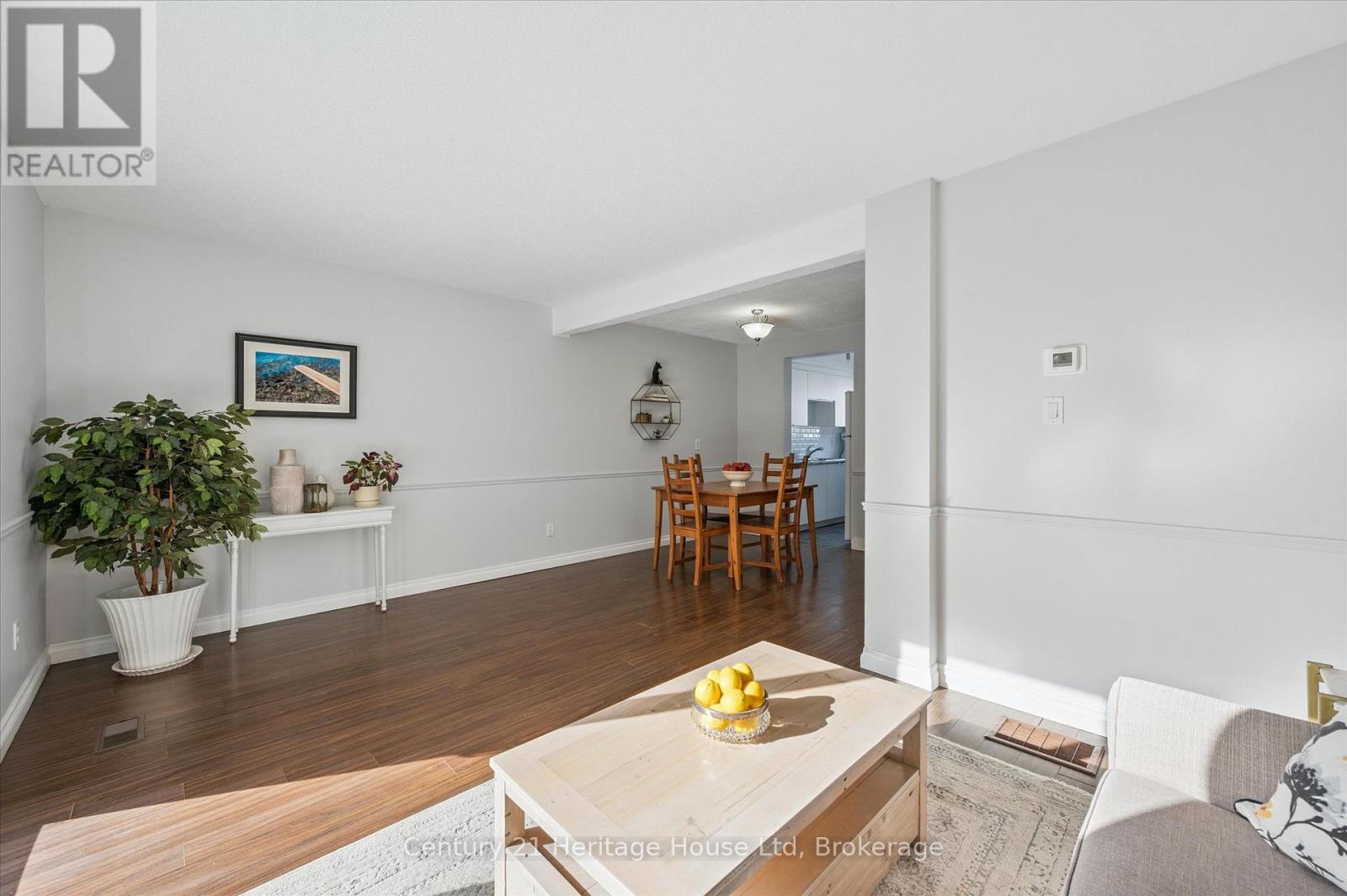 230 - 31 Greengate Road, Guelph, Ontario N1H 6R3 - Photo 11 - X12806866