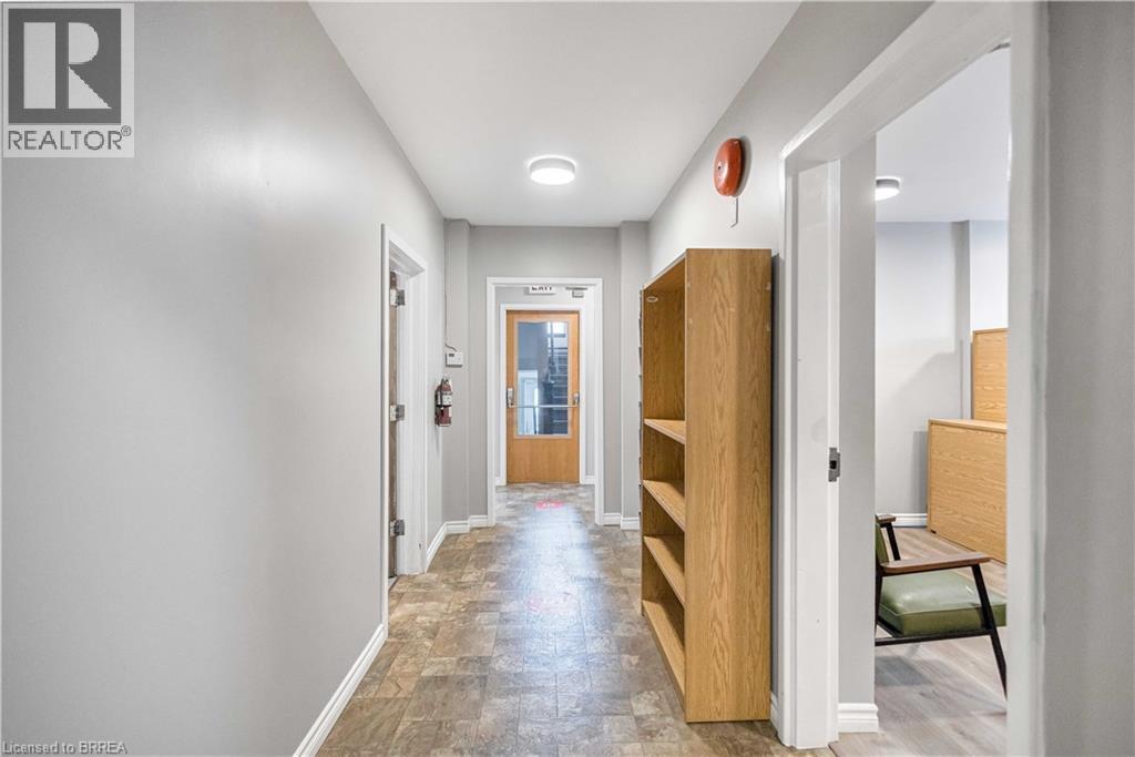 70 Chatham Street, Brantford, Ontario  N3T 2P1 - Photo 12 - 40804538