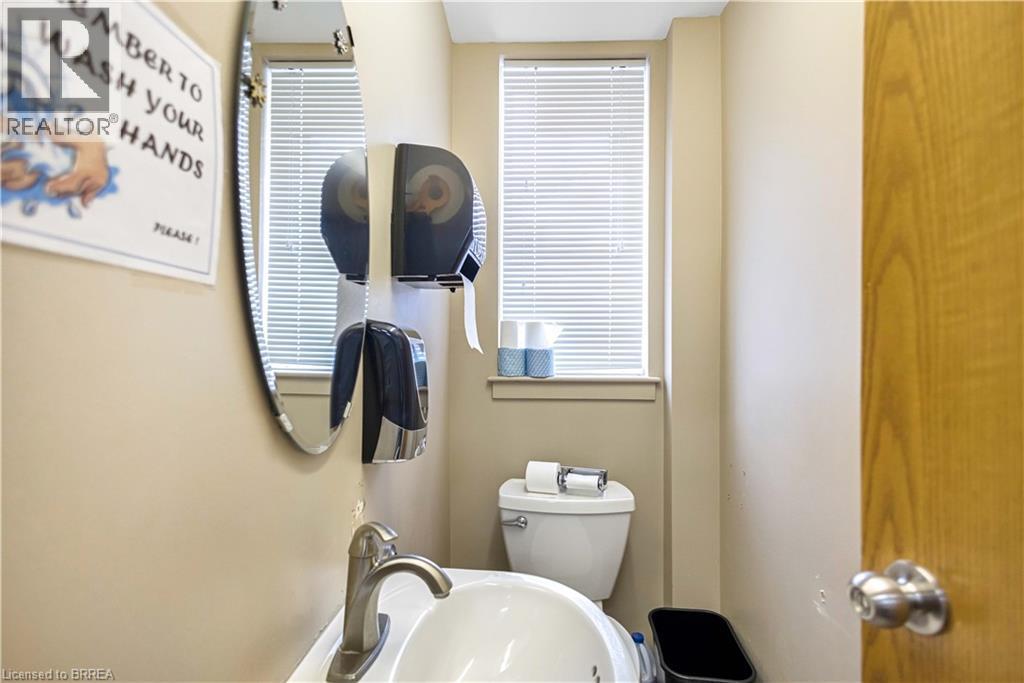 70 Chatham Street, Brantford, Ontario  N3T 2P1 - Photo 21 - 40804538