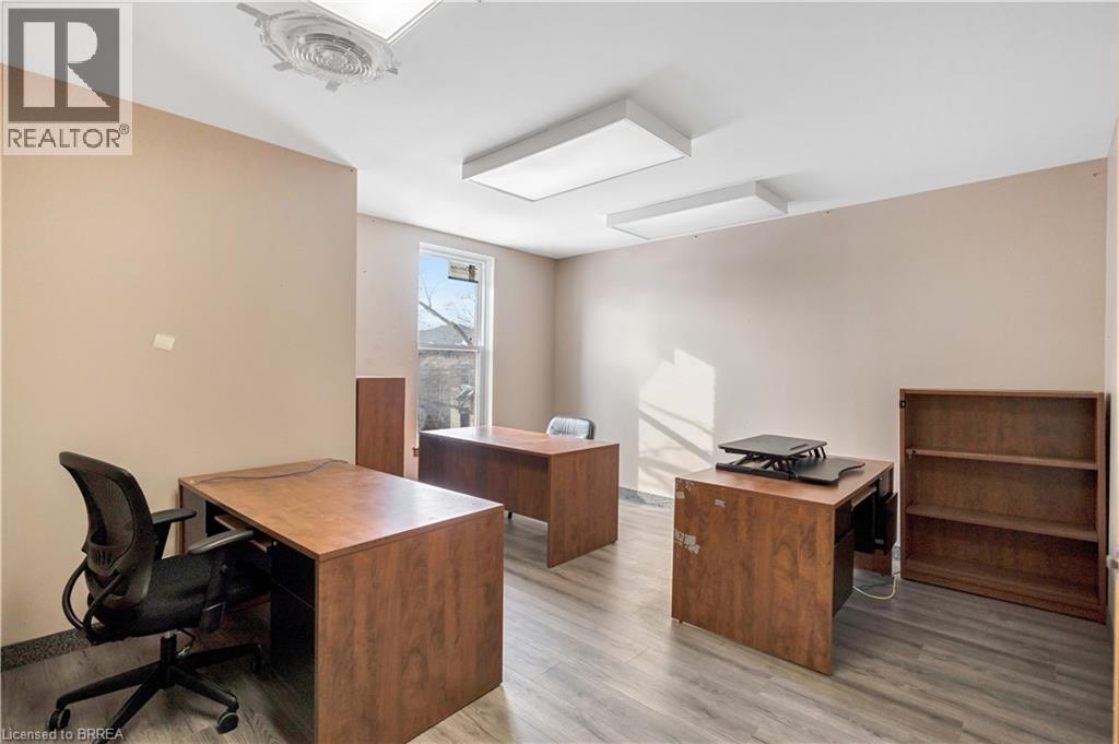 70 Chatham Street, Brantford, Ontario  N3T 2P1 - Photo 24 - 40804538