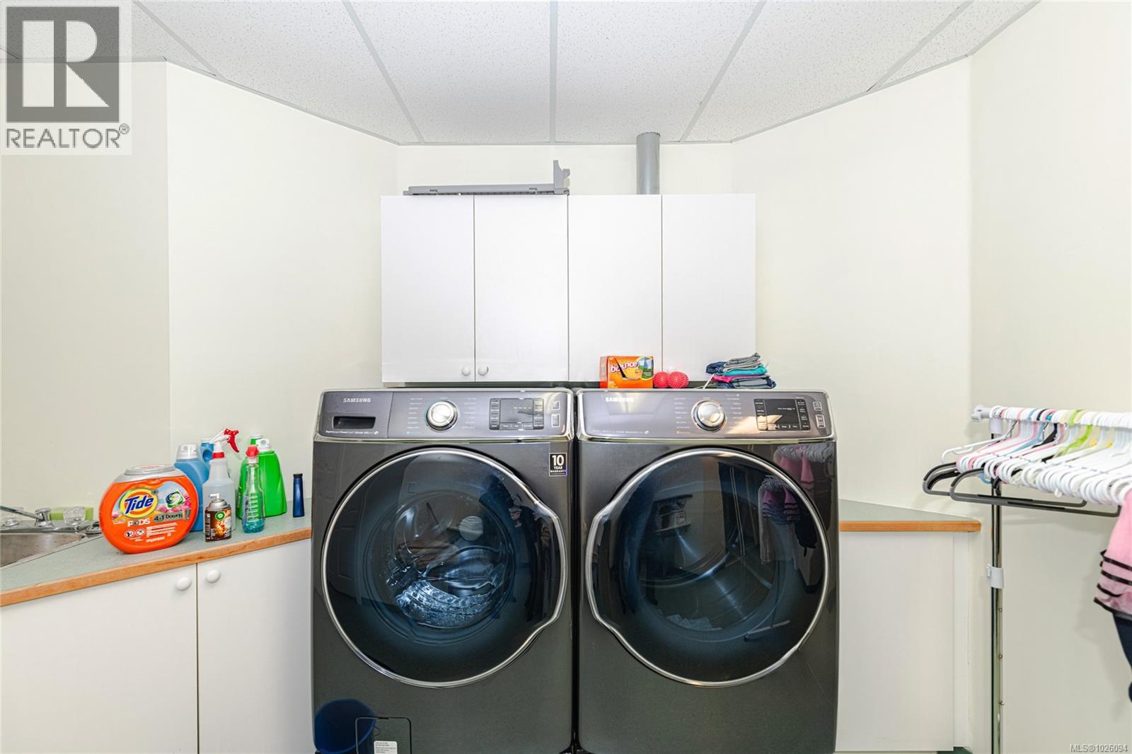 1934 San Juan Ave, Saanich, British Columbia  V8N 2J4 - Photo 35 - 1026094