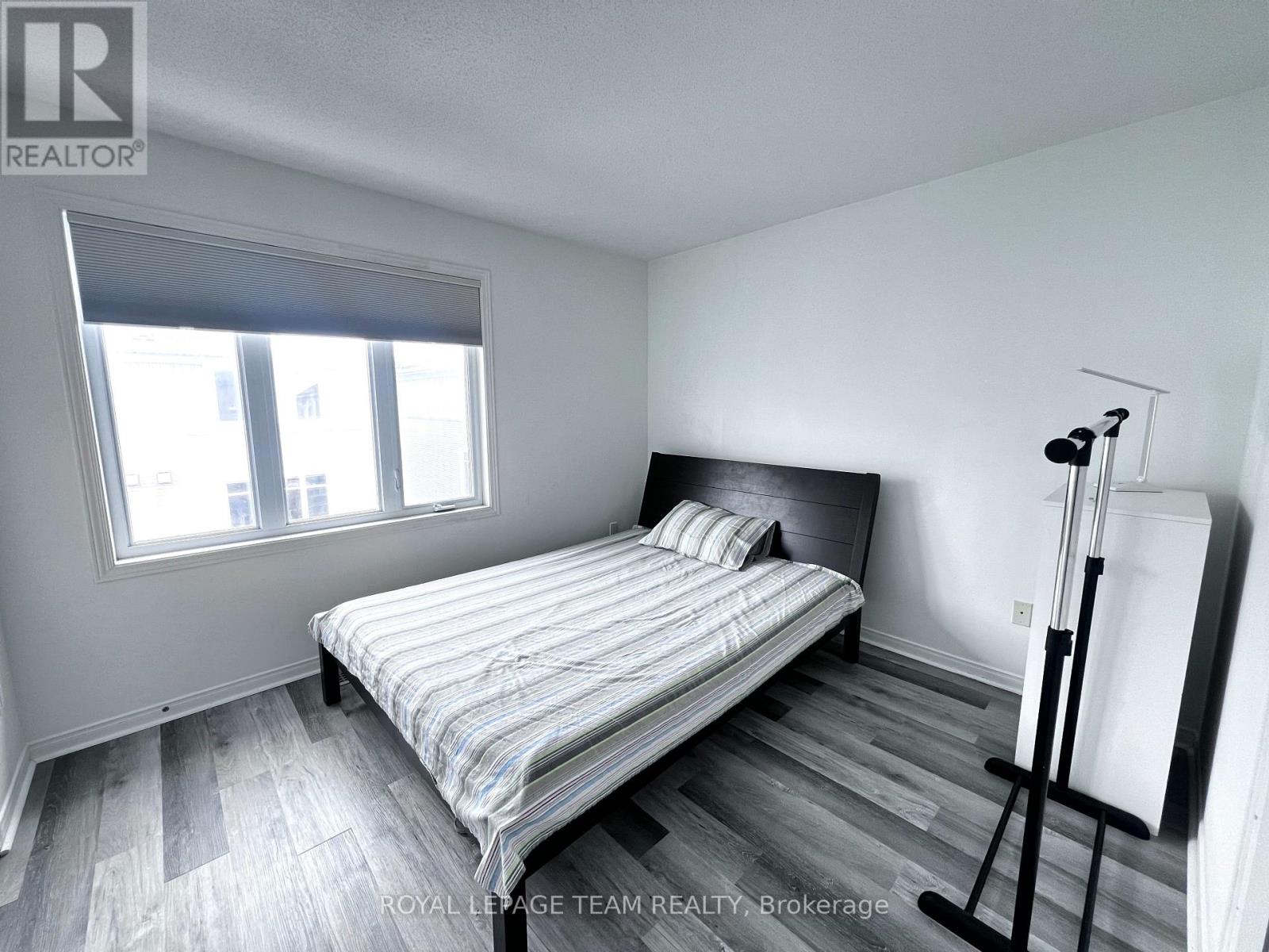 119 Songbird Private, Ottawa, Ontario  K2H 0A3 - Photo 15 - X12806826