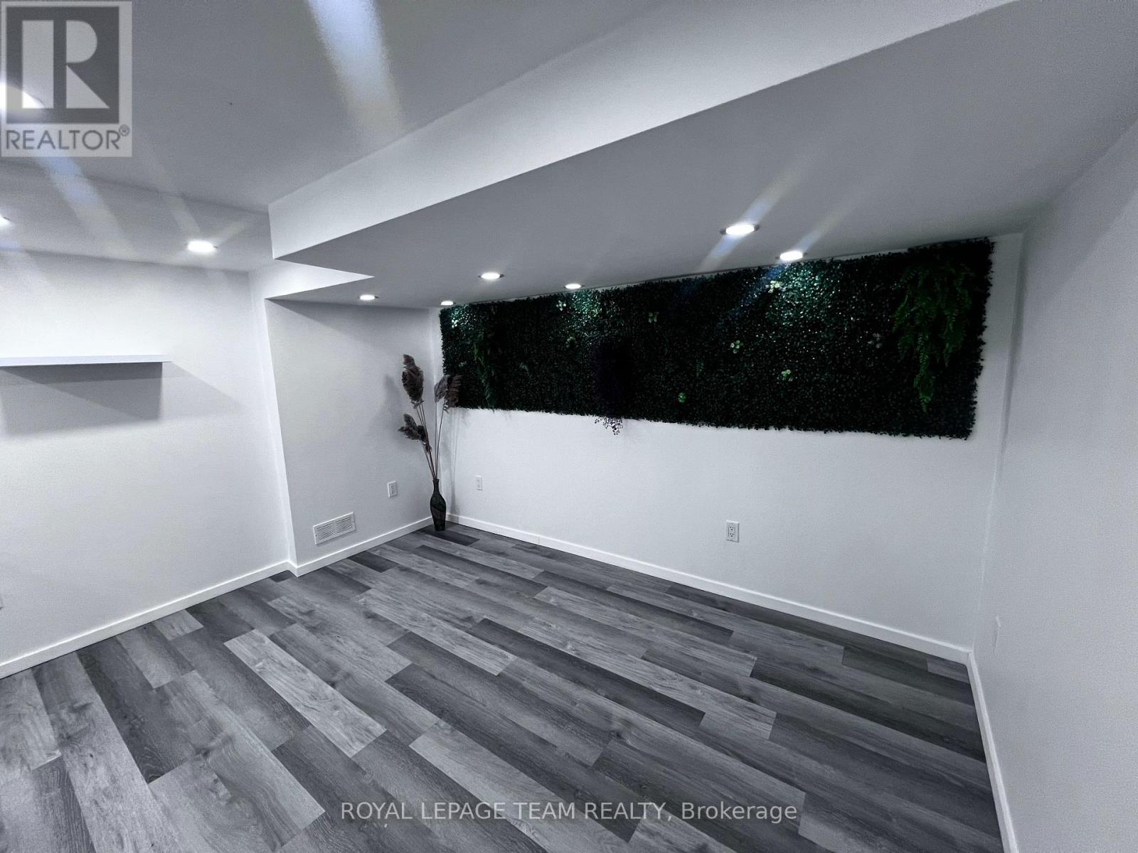 119 Songbird Private, Ottawa, Ontario  K2H 0A3 - Photo 21 - X12806826