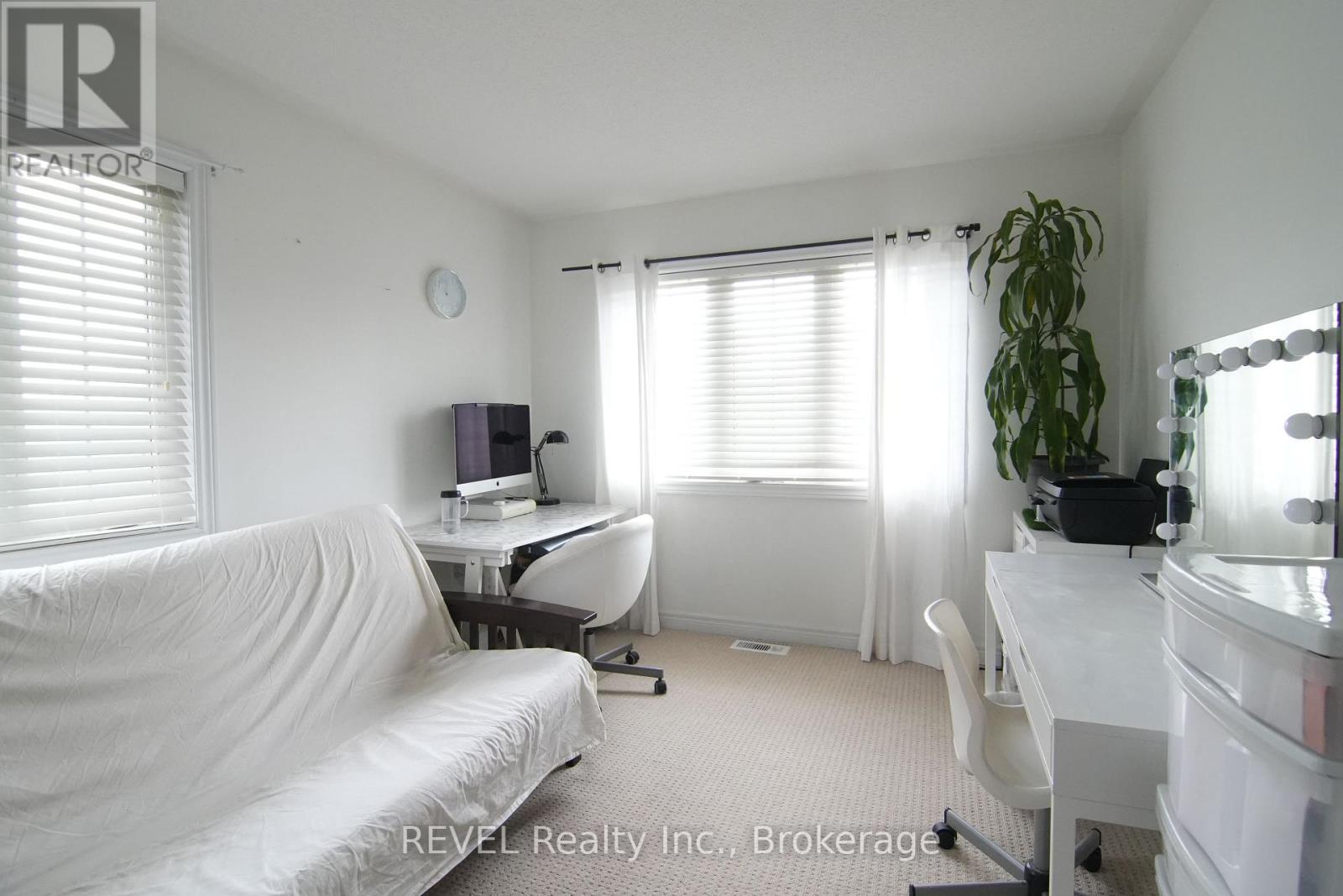 97 Cedarbrook Road, Brampton, Ontario  L6R 0W4 - Photo 9 - W12803448