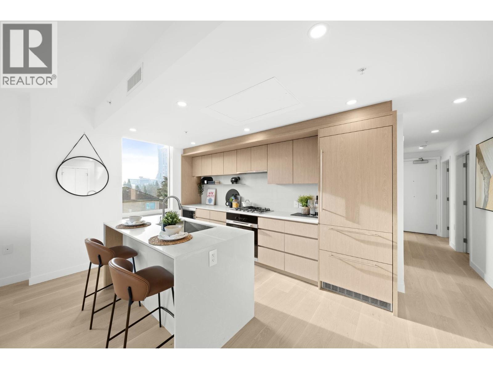 305 5212 Cambie Street, Vancouver, British Columbia  V5Z 2Z7 - Photo 2 - R3091970