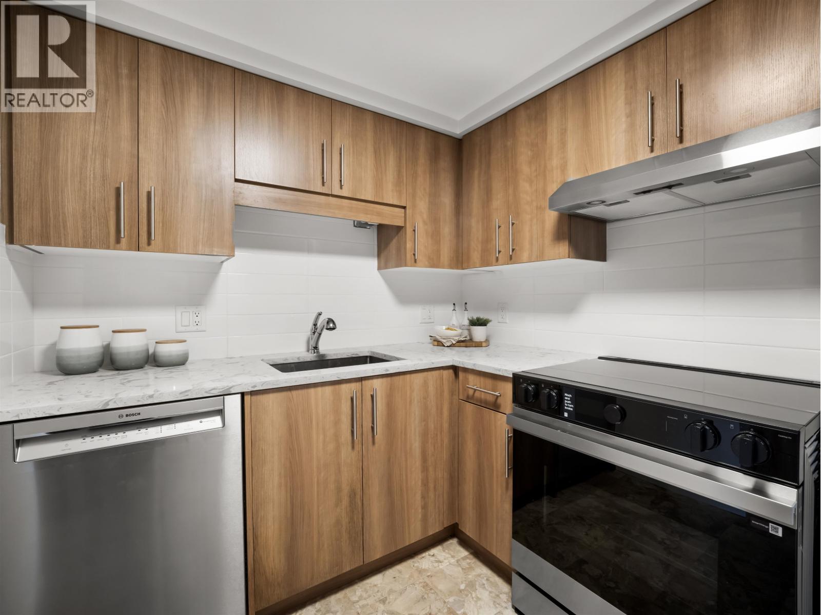 935 E 8th Avenue, Vancouver, British Columbia  V5T 1T7 - Photo 11 - R3092012